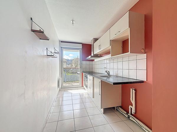 Castanet-Tolosan, secteur lac Raboudy , très grand appartement de 77 m² avec garage, vue dégagée et ascenseur