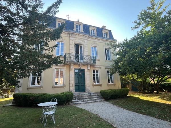 Marciac (32) ELEGANTE MAISON DE MAITRE, sans travaux, avec maison d'artistes ou gîte, parc séculaire clos de murs