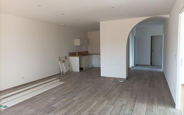 Appartement à louer    3 pièces •  Les Vans