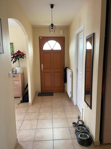 CHAURAY - Pavillon T5 de 112m2 sur demi sous-sol avec garage