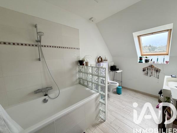 Maison à vendre 6 pièces 130 m² Pontpoint