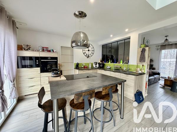 Maison à vendre 6 pièces 130 m² Pontpoint
