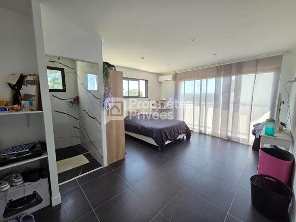 Maison Montélimar 6 pièces 225 m2