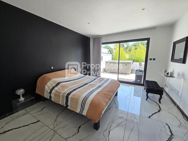 Maison Montélimar 6 pièces 225 m2