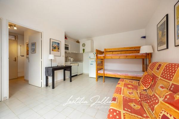 DEPT VAR - LE LAVANDOU Cavalière – Studio 26m² 4 couchages avec terrasse de 11m² plein Sud au calme, parking et plage à pied