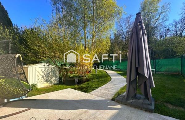 Grande pièce à vivre, 2 chambres, jardin, parkings