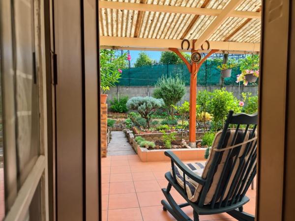 2 Maisons total 174m2  à vendre et un grand garage de 85m2  à  8 minutes de la Gare RER D Vert de Maisons
