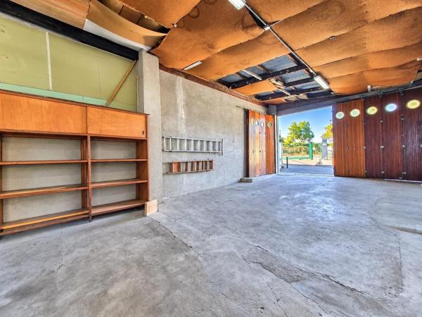 2 Maisons total 174m2  à vendre et un grand garage de 85m2  à  8 minutes de la Gare RER D Vert de Maisons