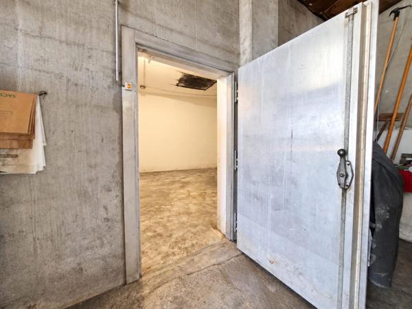 2 Maisons total 174m2  à vendre et un grand garage de 85m2  à  8 minutes de la Gare RER D Vert de Maisons