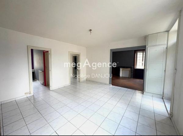 Maison à Vire Normandie, 14500 - 5 pièces 122m²