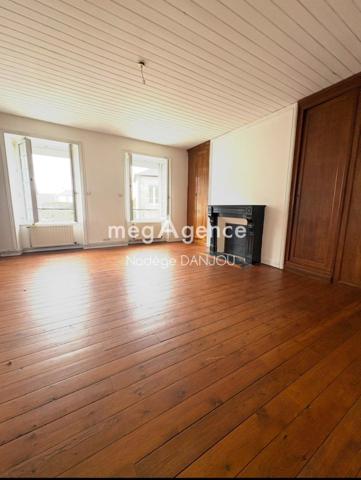 Maison à Vire Normandie, 14500 - 5 pièces 122m²