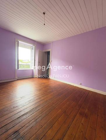 Maison à Vire Normandie, 14500 - 5 pièces 122m²