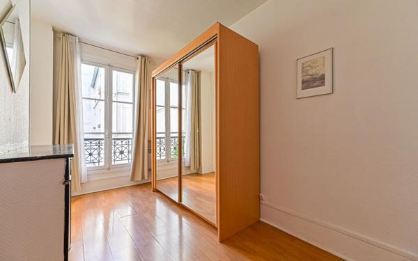 Appartement à vendre    2 pièces • 26,27 m2 Paris 11
