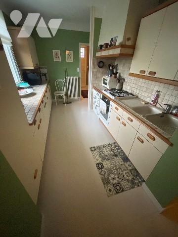 A LA CHAUSSEE SAINT VICTOR