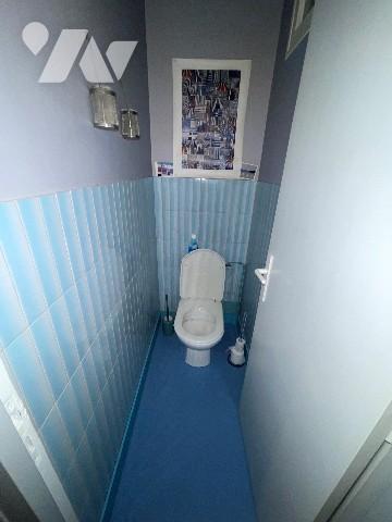 A LA CHAUSSEE SAINT VICTOR