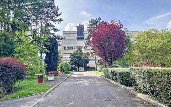 Appartement à vendre    4 pièces • 81 m2 Longjumeau