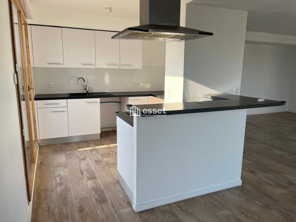 Location Appartement 5 pièces 125.52 m² - La Garenne-colombes 92250