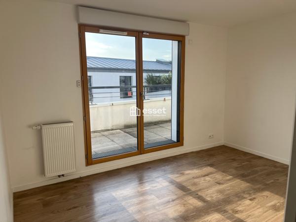Location Appartement 5 pièces 125.52 m² - La Garenne-colombes 92250