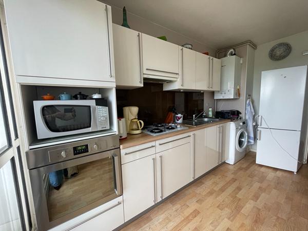 VANNES secteur Ménimur appartement 79 m², 2 chambres, commerces, bus, écoles.