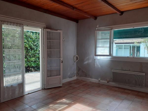 Maison balnéaire à 100 m de la plage - fort potentiel