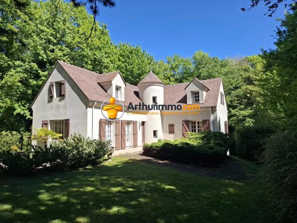 Vente                                                      Maison
                        
                     8 pièces                      188 m2                     à Serris