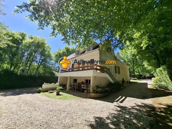 Vente                                                      Maison
                        
                     8 pièces                      188 m2                     à Serris
