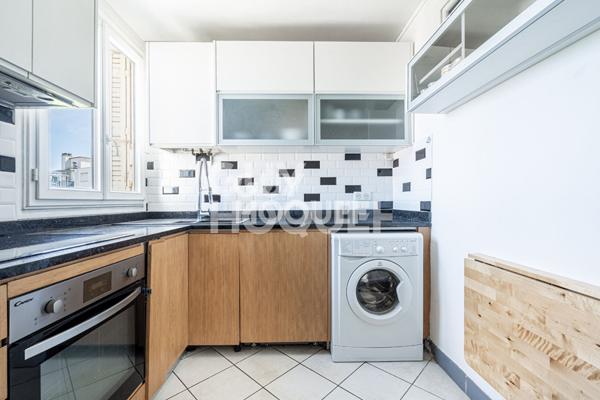 Appartement Asnieres Sur Seine 3 pièces avec balcon (2,75 m²)