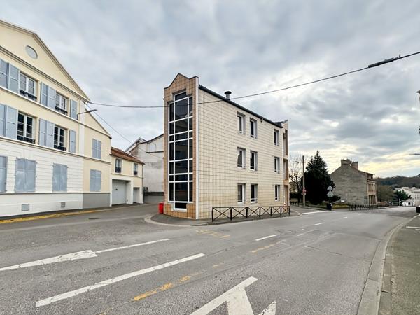 Local professionnel, activité de bureau