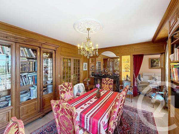 Maison à vendre  7 pièces - 187 m 2   VENCE  - 06