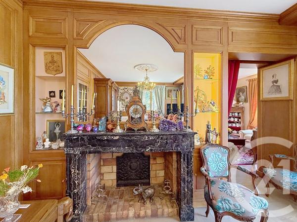 Maison à vendre  7 pièces - 187 m 2   VENCE  - 06