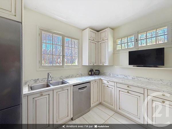 Maison à vendre  7 pièces - 187 m 2   VENCE  - 06