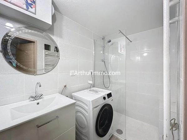 Location                                                      Appartement
                        
                     3 pièces                      45 m2                     à Bagnolet