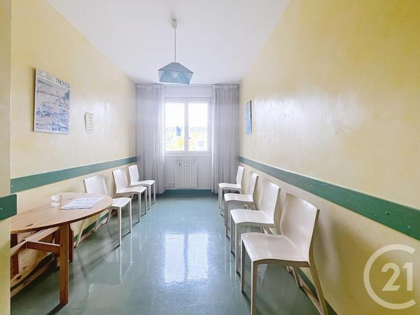 Appartement Local à vendre  1 pièce - 238,20 m2 TROYES - 10