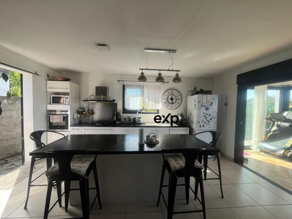 Villa T4 avec piscine vue mer