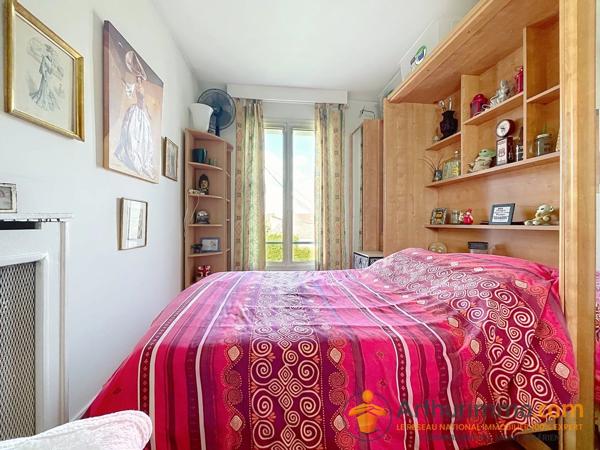 Vente                                                      Maison
                        
                     5 pièces                      94 m2                     à Nanterre