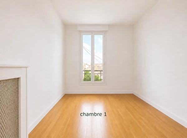 Vente                                                      Maison
                        
                     5 pièces                      94 m2                     à Nanterre