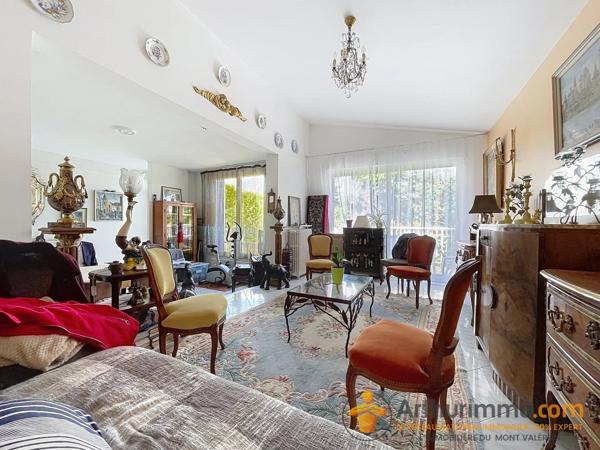 Vente                                                      Maison
                        
                     5 pièces                      94 m2                     à Nanterre