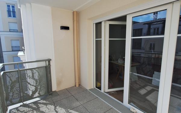 Appartement à louer    3 pièces •  Le Blanc-Mesnil