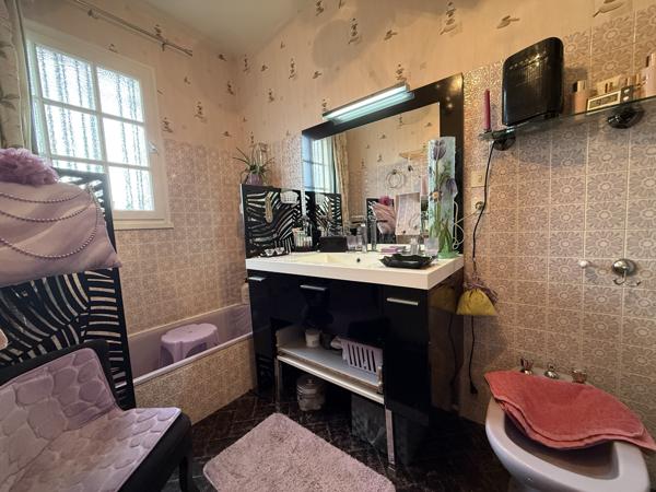 maison semi enterrée T4