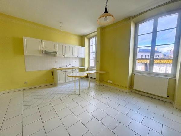 Appartement à vendre |  Bourges |  2 pièces | 41 m²