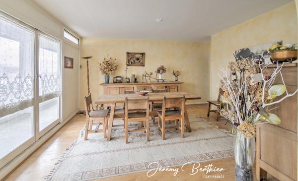 RILLIEUX LA PAPE (69) - Appartement T5 - 140 m² - 4 chambres