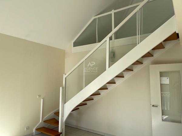 Appartement Maisons Laffitte 3 pièce(s) 54.16 m2 - ascenseur - hyper centre €375 000 ** - Référence 4511