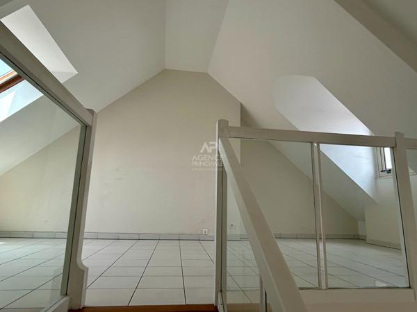 Appartement Maisons Laffitte 3 pièce(s) 54.16 m2 - ascenseur - hyper centre €375 000 ** - Référence 4511