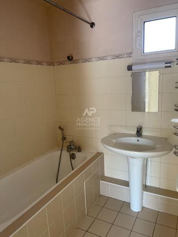 Appartement Maisons Laffitte 3 pièce(s) 54.16 m2 - ascenseur - hyper centre €375 000 ** - Référence 4511