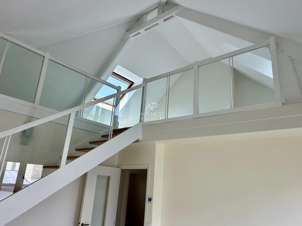 Appartement Maisons Laffitte 3 pièce(s) 54.16 m2 - ascenseur - hyper centre €375 000 ** - Référence 4511