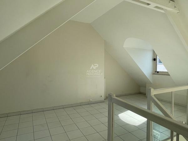 Appartement Maisons Laffitte 3 pièce(s) 54.16 m2 - ascenseur - hyper centre €375 000 ** - Référence 4511