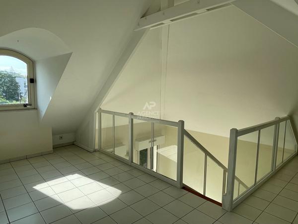 Appartement Maisons Laffitte 3 pièce(s) 54.16 m2 - ascenseur - hyper centre €375 000 ** - Référence 4511