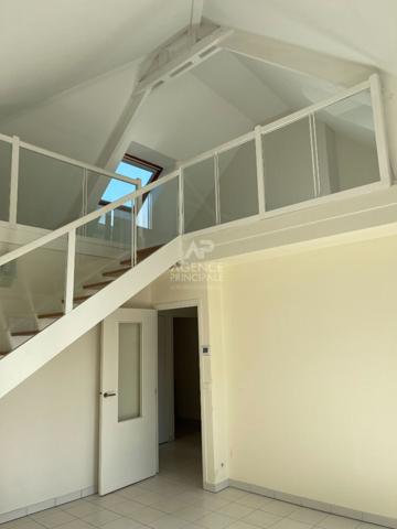 Appartement Maisons Laffitte 3 pièce(s) 54.16 m2 - ascenseur - hyper centre €375 000 ** - Référence 4511