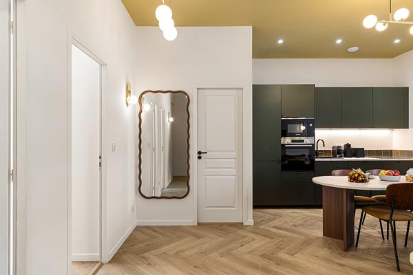 CANNES — BOULEVARD CARNOT ; appartement 4 pièces entièrement rénové — 79 m² — Immeuble Belle Époque