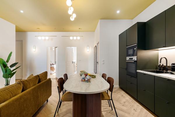 CANNES — BOULEVARD CARNOT ; appartement 4 pièces entièrement rénové — 79 m² — Immeuble Belle Époque